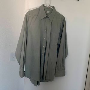 Long sleeve dress shirt
